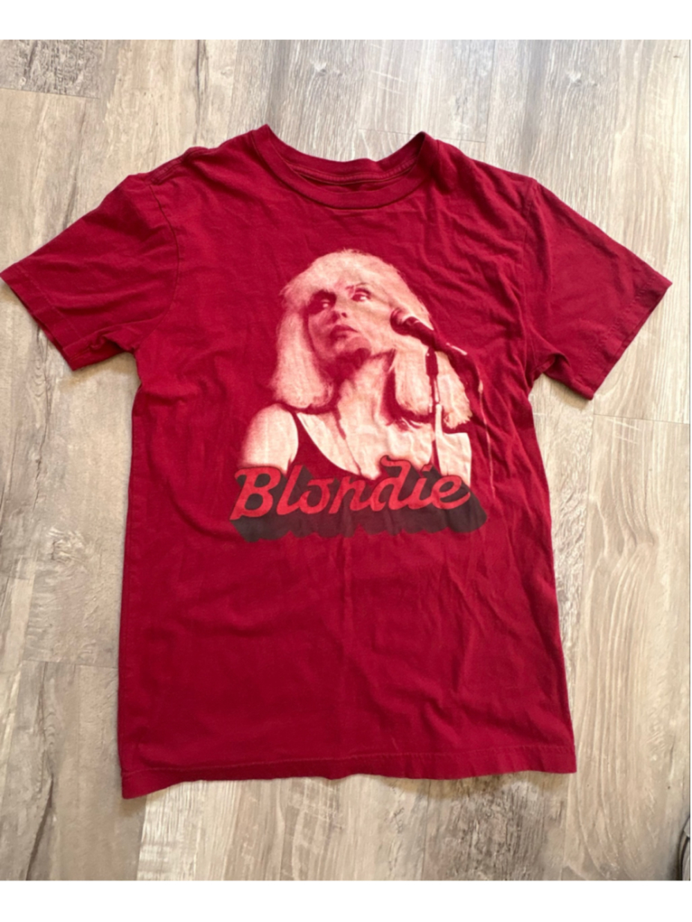 Tailgate Blondie Debbie Harry Heart of Glass Graphic Tee Red Size S